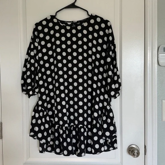 ZARA Polka Dot Ruffle Hem Tunic Top Black and White S Oversized - Picture 2 of 7